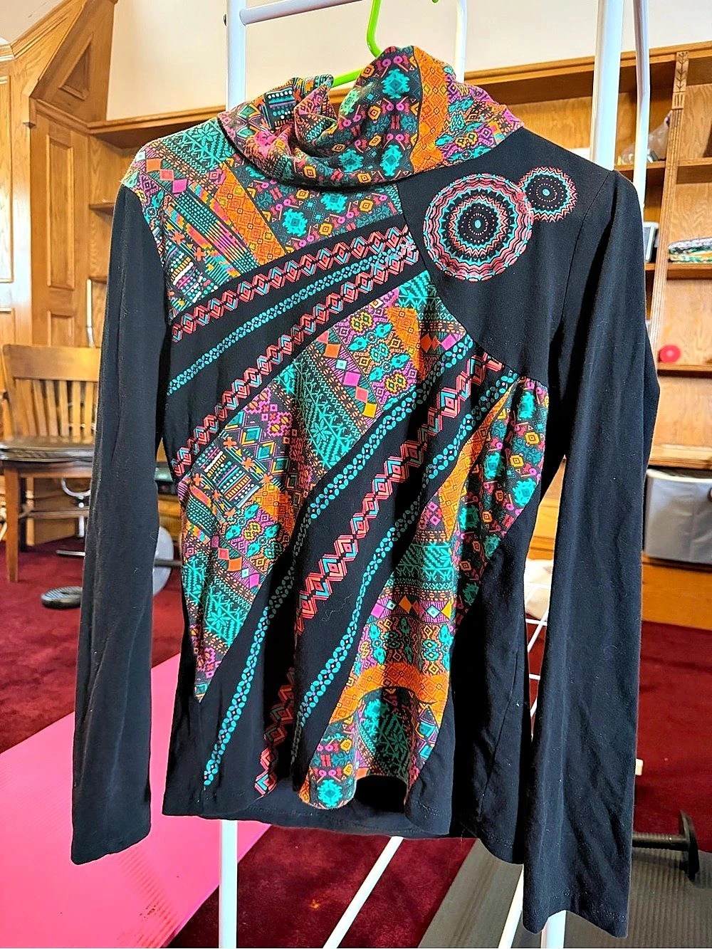 long-sleeve bohemian ethnic patchwork top from the French brand Coline size L wh